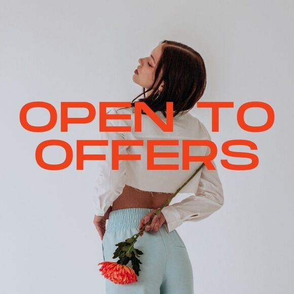 Mian Ma Kee Kelly Green Tea Lady Pullover Sweatshirt - Picture 12 of 12